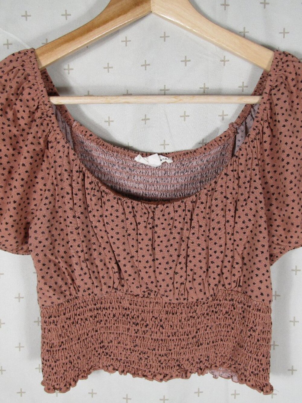 L.A. Hearts Polka Dotted Camel Puff Sleeve Crop Top Women's size Medium
